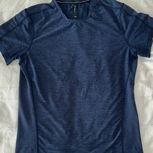 Men's Ten Thousand Versatile tshirt - M